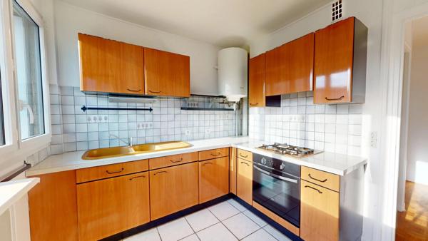 Location                                                      Appartement
                        
                                         59 m2                     à Joinville-le-Pont