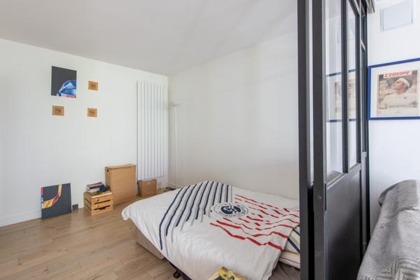 Appartement
         2 pièces
        - 50 m² 350 000 € *