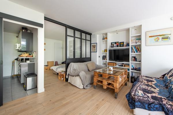 Appartement
         2 pièces
        - 50 m² 350 000 € *