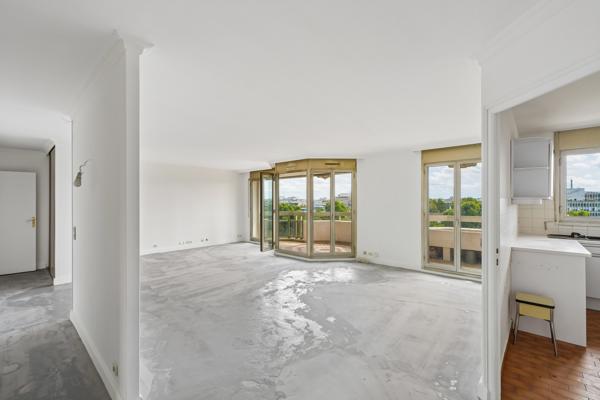 Appartement
         4 pièces
        - 94 m² 640 000 € *
