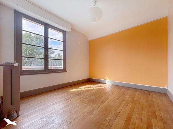 Maison 69 000 € Bruère-Allichamps 4 p 75 m² DPE E