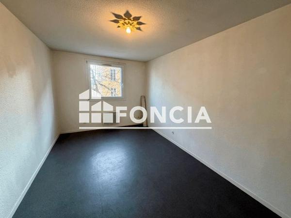 Location Studio 20.66 m² - LES TAMARIS Villeurbanne 69100