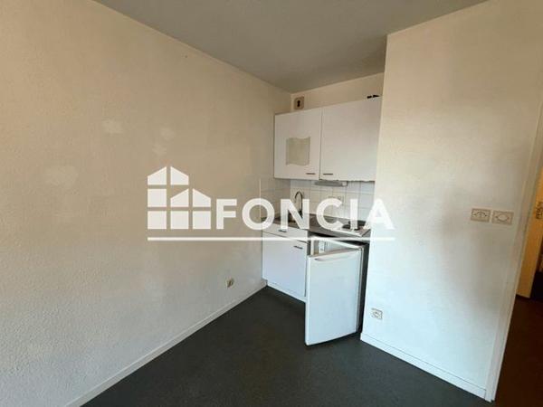 Location Studio 20.66 m² - LES TAMARIS Villeurbanne 69100