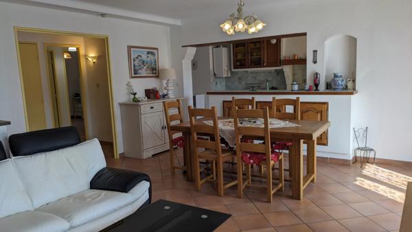 Appartement 81m2 à vendre 4 pièces avec balcon filant 10m2 DRAGUIGNAN (83)