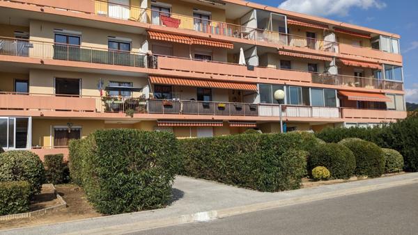 Appartement 81m2 à vendre 4 pièces avec balcon filant 10m2 DRAGUIGNAN (83)
