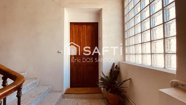 Spacieux appartement centre Alès, charme et potentiel