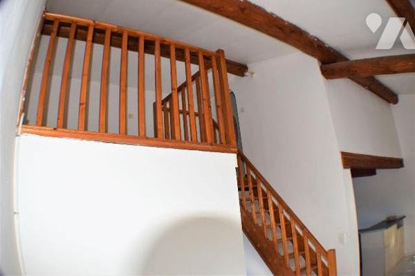 Immeuble mixte habitation et local professionnel : Maison à vendre à Mouriès dans les Bouches-d...