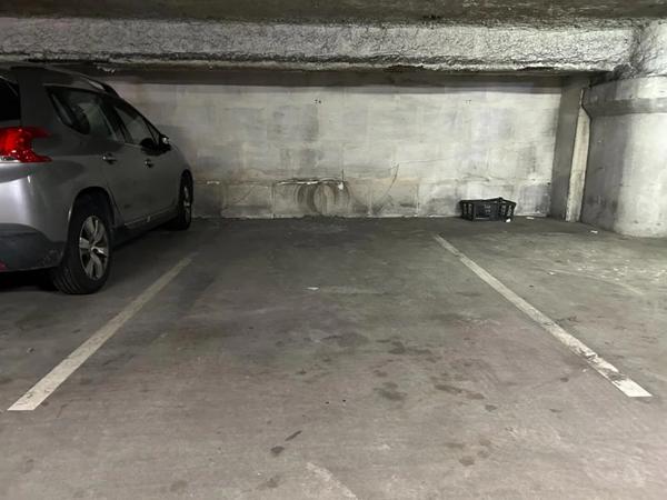 Parking / Box à louer à Lyon (69001)