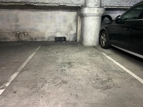 Parking / Box à louer à Lyon (69001)