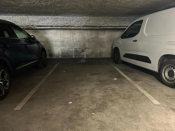 Parking / Box à louer à Lyon (69001)