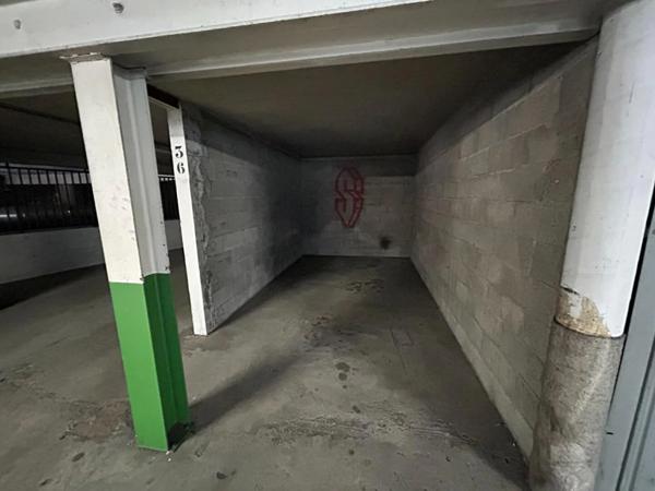 Parking / Box à louer à Lyon (69001)