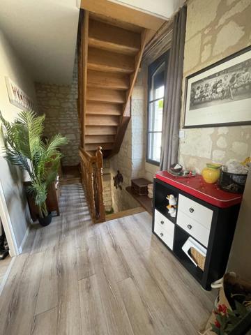 Propriété en pierre avec grand garage – Cœur de LOUDUN (86)