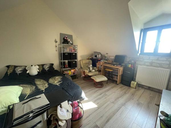 Propriété en pierre avec grand garage – Cœur de LOUDUN (86)