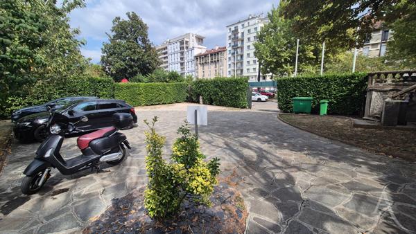 Appartement Grenoble 2 pièce(s) 63.57 m2
