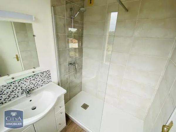 Appartement à louer 2 pièces 45.27m²