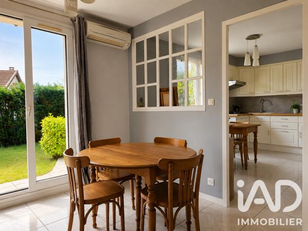 Maison à vendre 4 pièces 83 m² Les Mureaux