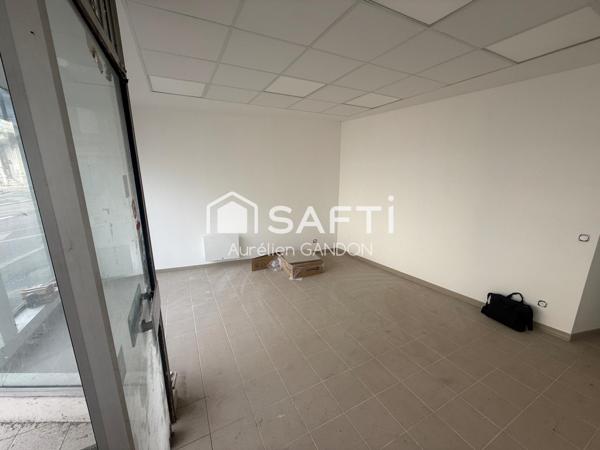 Mur Local commercial refait à neuf