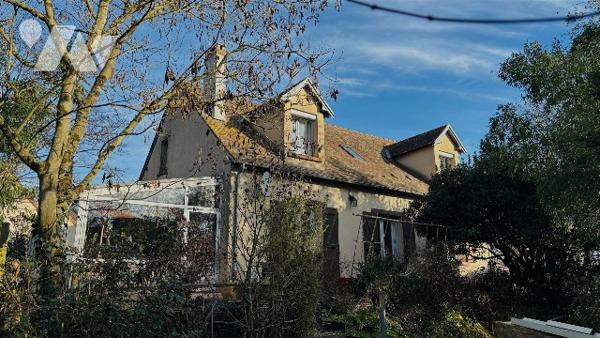 À vendre – Pavillon 5 chambres – 135 m² – Courcebœufs