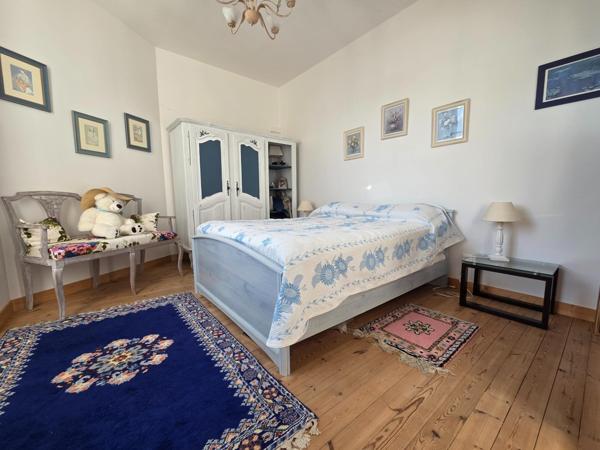 Maison à AULNAY, 17470 - 7 pièces 194m²