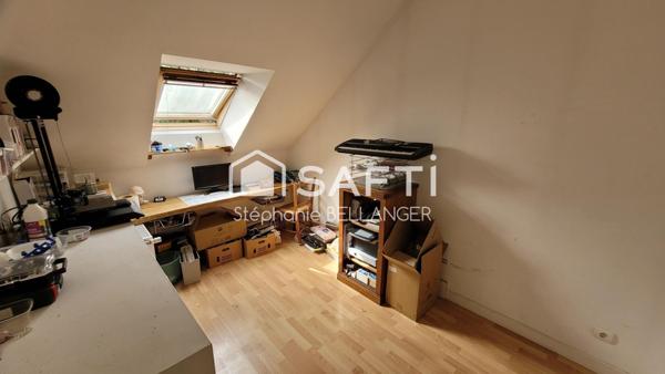 Maison de caractère 3chambres, grand terrain vue sur la riviere