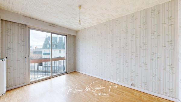 Appartement avec vue dégagée, parking et box