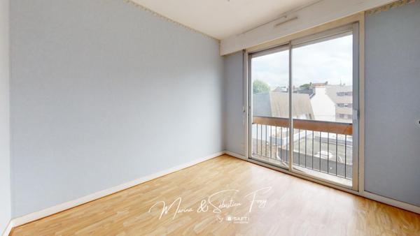 Appartement avec vue dégagée, parking et box