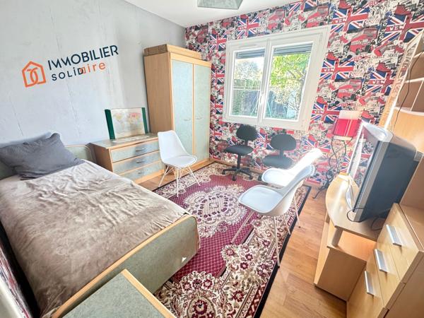 Maison familiale avec beau potentiel d’aménagement