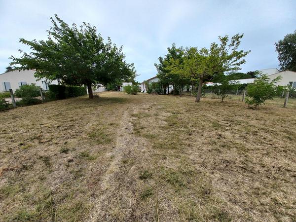 Ensemble immobilier Saint Georges d Oleron 7 pièces 98 m² hab.