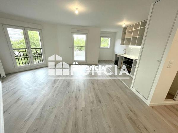 Location Appartement 3 pièces 67.5 m² - 67 AVENUE MICHELET St Ouen 93400