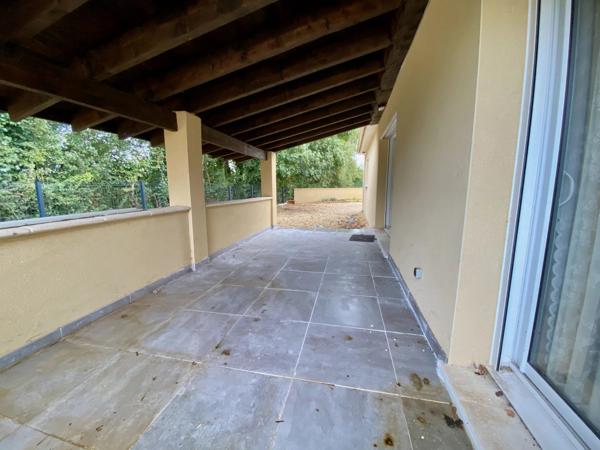 Nouveau pavillon près de Civray