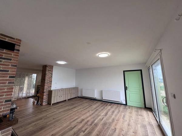 Nouveau pavillon près de Civray