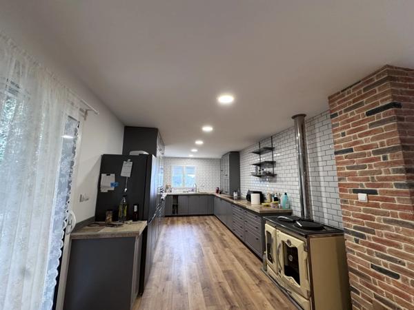 Nouveau pavillon près de Civray