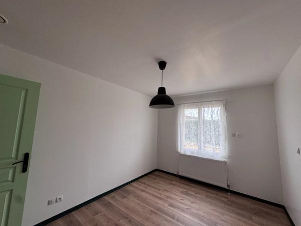 Nouveau pavillon près de Civray