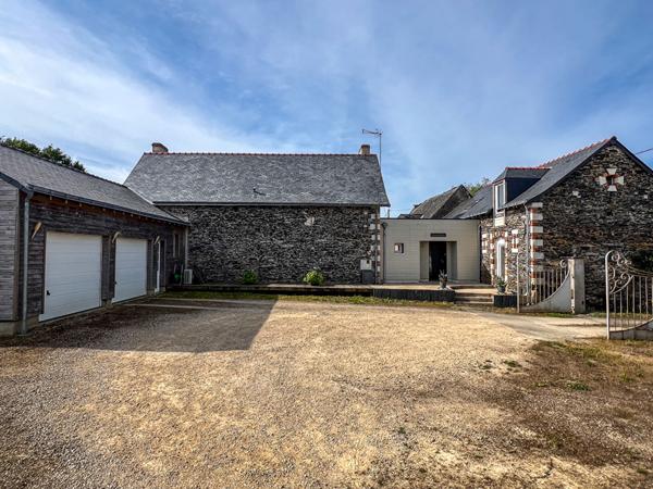 Maison Rives Du Loir En Anjou 8 pièce(s) 197 m2