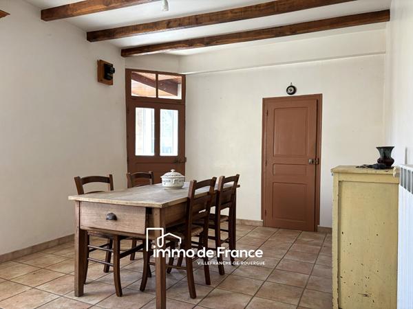 Maison de village avec dépendance et terrain