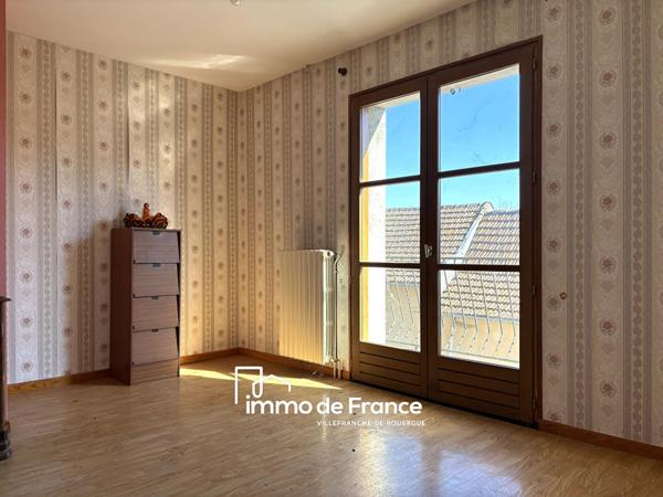 Maison de village avec dépendance et terrain