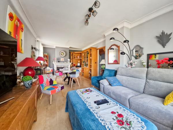 Maison
         5 pièces
        - 100 m²