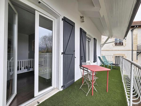 MOIRANS – Centre-ville – Maison de ville  de 170m² avec jardin et vue montagnes