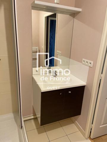 T2 MEUBLÉ place Ney