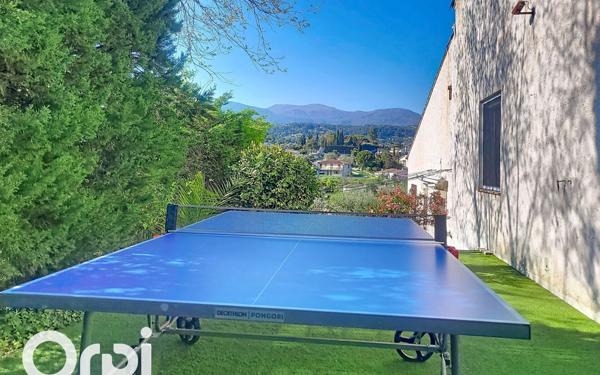 Maison à vendre    5 pièces •  La Colle-sur-Loup