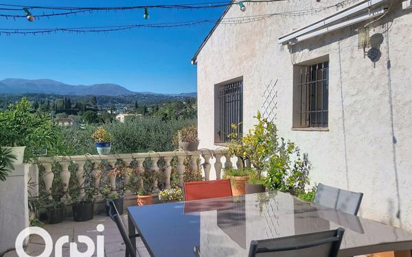 Maison à vendre    5 pièces •  La Colle-sur-Loup