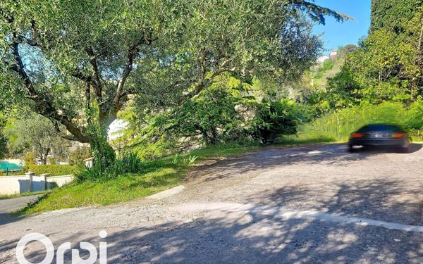 Maison à vendre    5 pièces •  La Colle-sur-Loup