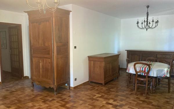 Maison à vendre    5 pièces •  Vielle-Saint-Girons