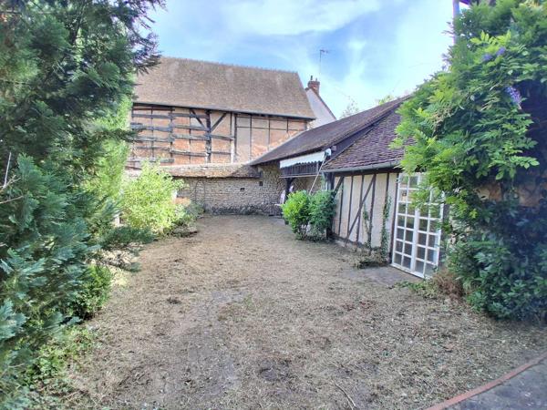 Maison de ville avec jardin et garage !