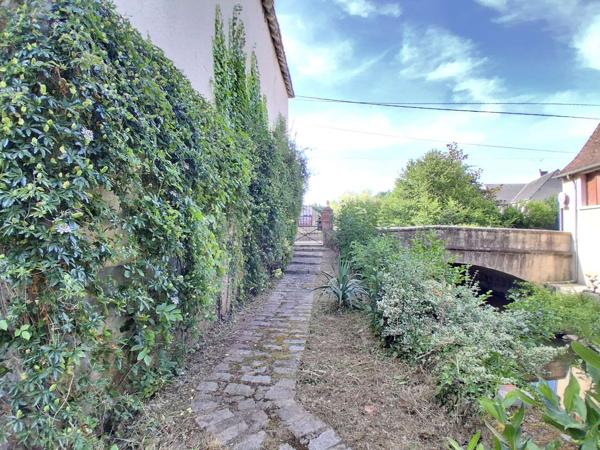 Maison de ville avec jardin et garage !