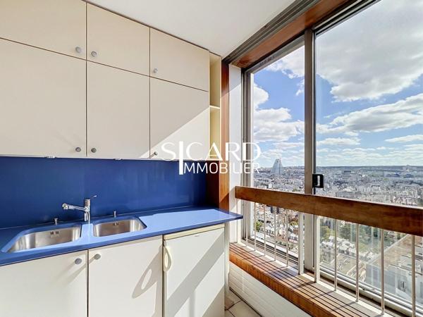 28e étage - Vue Seine, aperçu Tour Eiffel