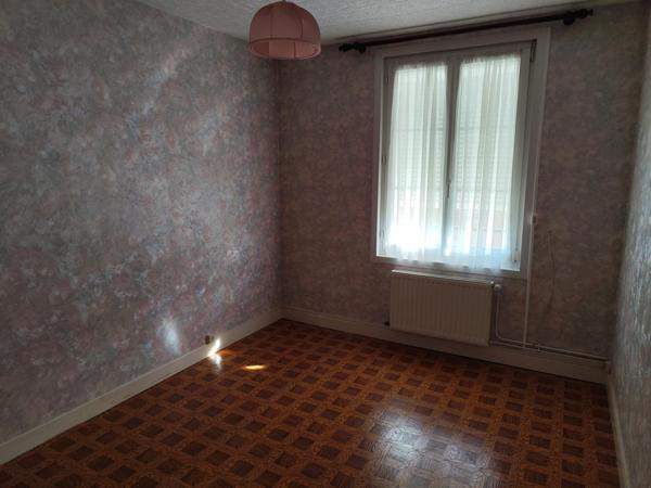 Maison à NOYON, 60400 - 5 pièces 91m²