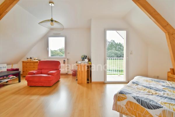 Maison à vendre 7 pièces CHANGE (72) avec piscine