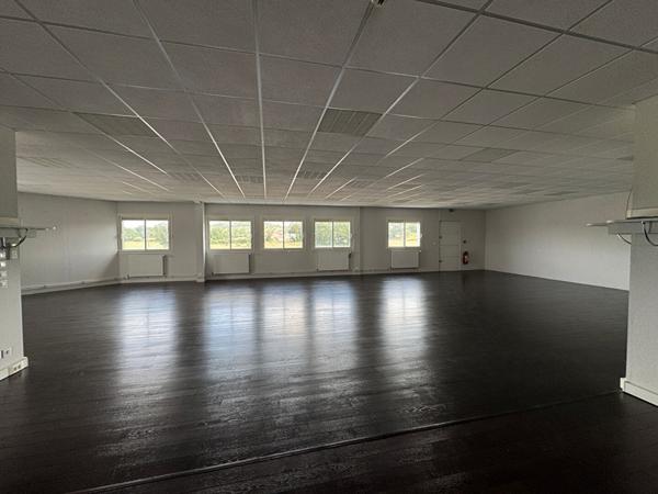 LOCAL COMMERCIAL 330 M² - ALBITECH