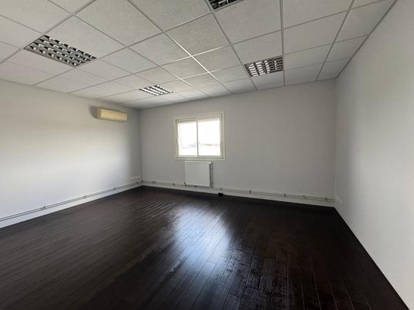 LOCAL COMMERCIAL 330 M² - ALBITECH